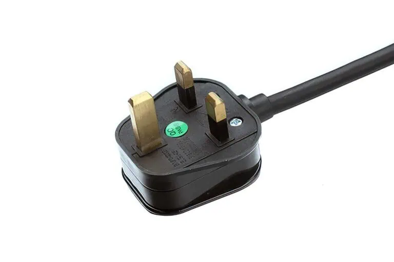 Netzkabel mit britischem Stecker als konfektionierte Kabel-Baugruppe