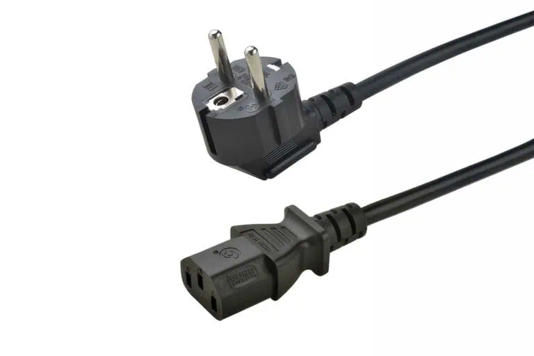 Netzkabel mit Schuko-Stecker und Gerätestecker als konfektionierte Kabel-Baugruppe